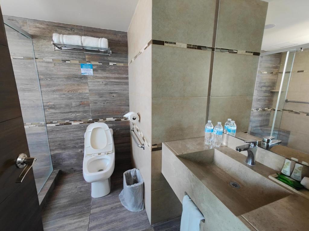 Kasa Hotel & Suites