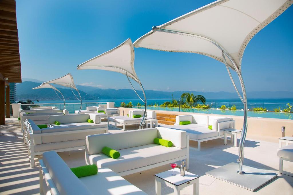 Krystal Grand Puerto Vallarta – All Inclusive Krystal Grand Puerto Vallarta - All Inclusive