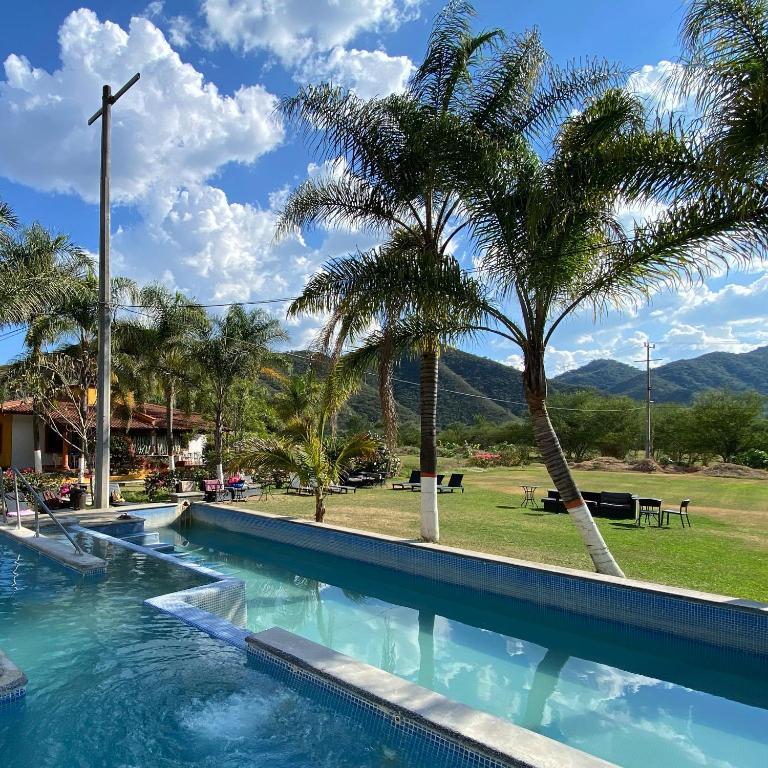 Las Jaras Aguas Termales