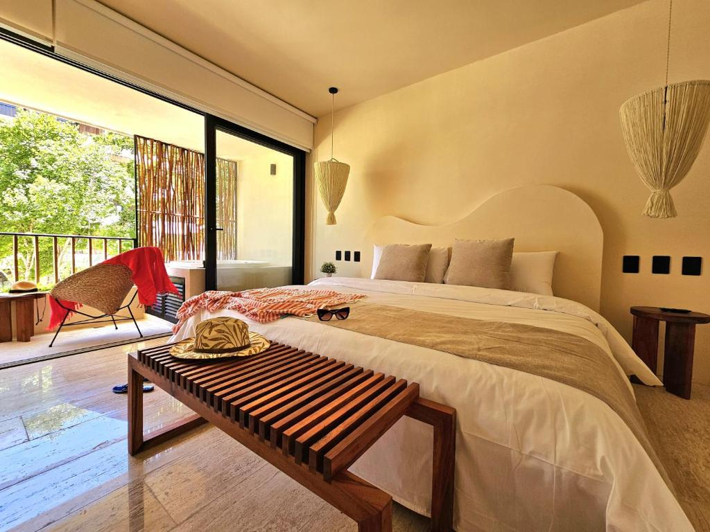 Loch Tulum Condos by Bunik