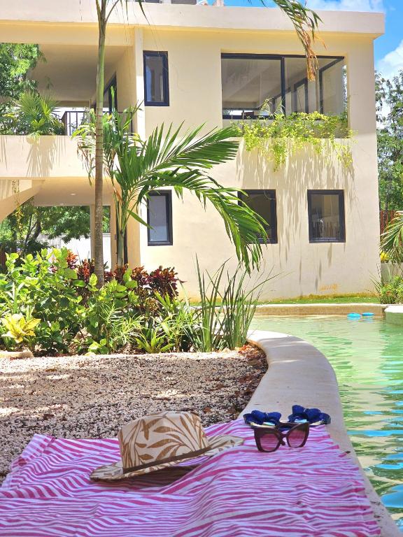 Loch Tulum Condos by Bunik