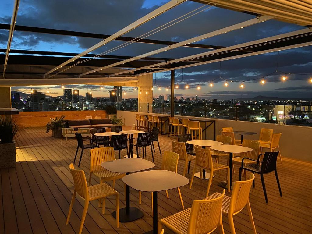 Loft In The Heart Of Americana, Have An Artsy Stay Loft In The Heart Of Americana, Have An Artsy Stay