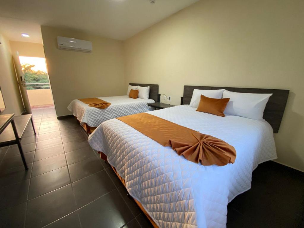 LOS BAMBUES HOTEL LOS BAMBUES HOTEL