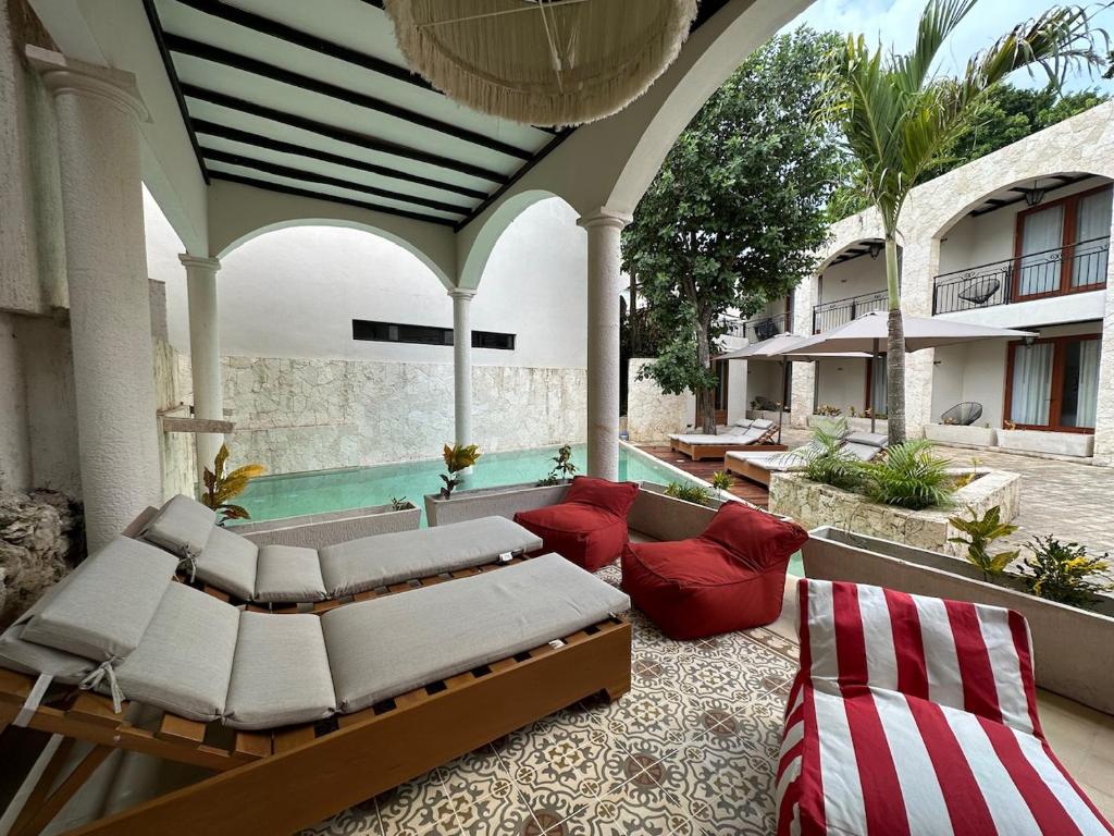 Los Frailes Concept Hotel