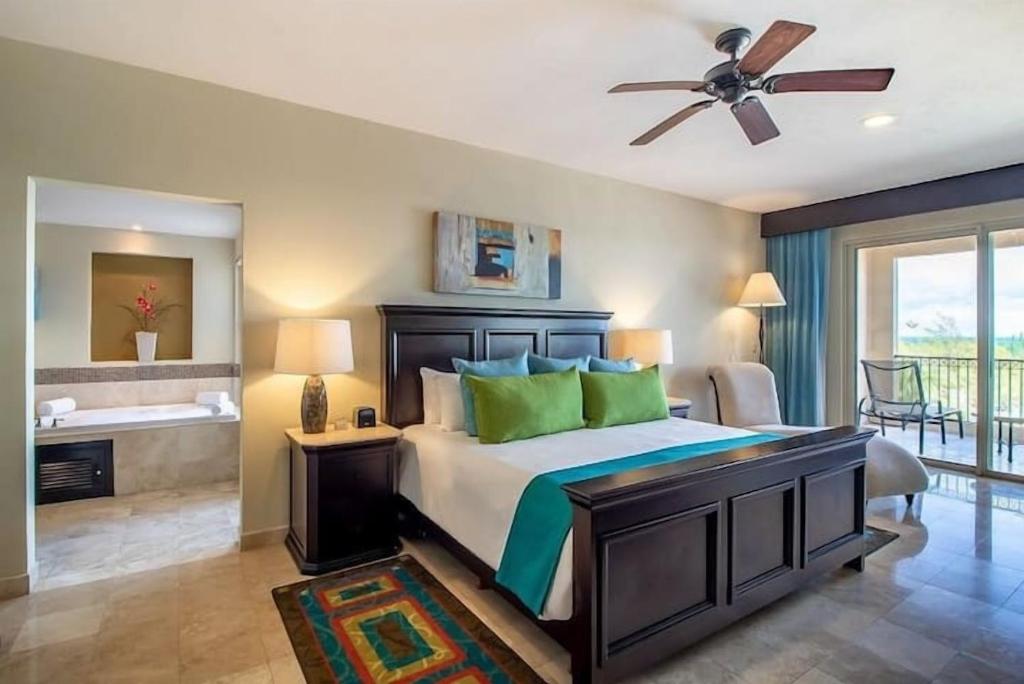 Luxury Cancun Villa Del Palmar Beach Resort & Spa Luxury Cancun Villa Del Palmar Beach Resort & Spa