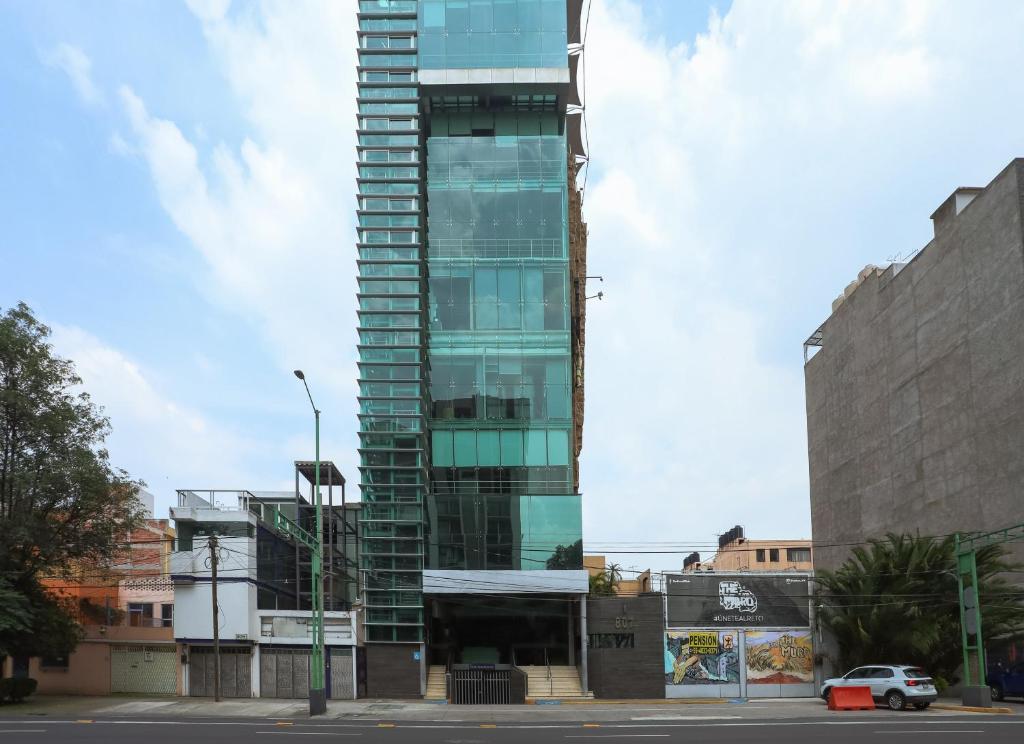 Luxury Rooftop SuiteB