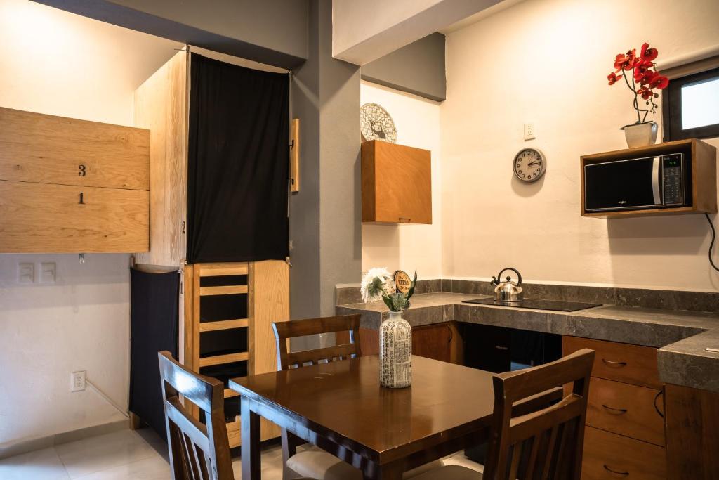 Maui Hostels Playa del Carmen Maui Hostels Playa del Carmen