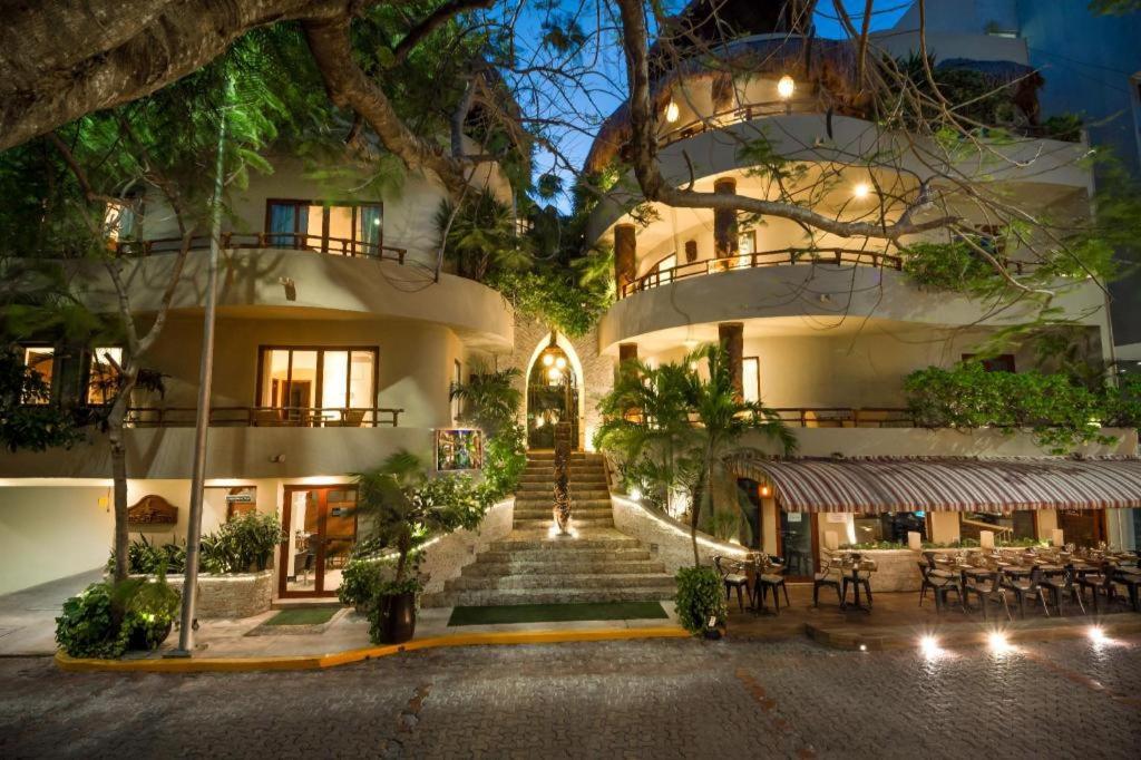 Maya Villa Condo Hotel
