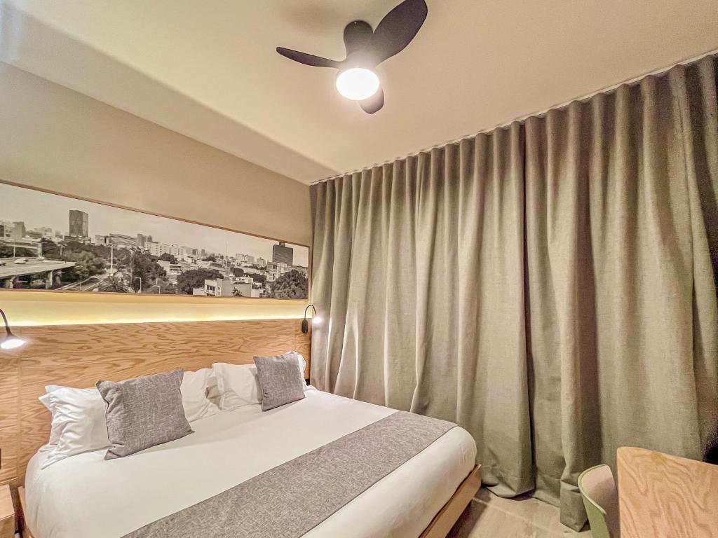 Mi Zona Lodging WTC