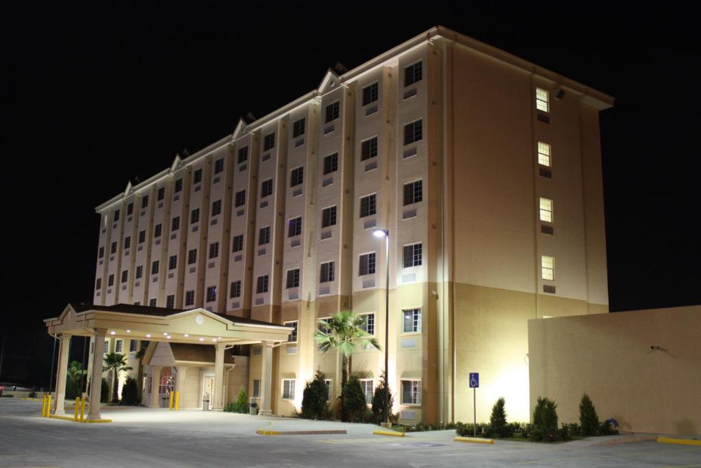 Microtel Inn and Suites by Wyndham Toluca Microtel Inn and Suites by Wyndham Toluca