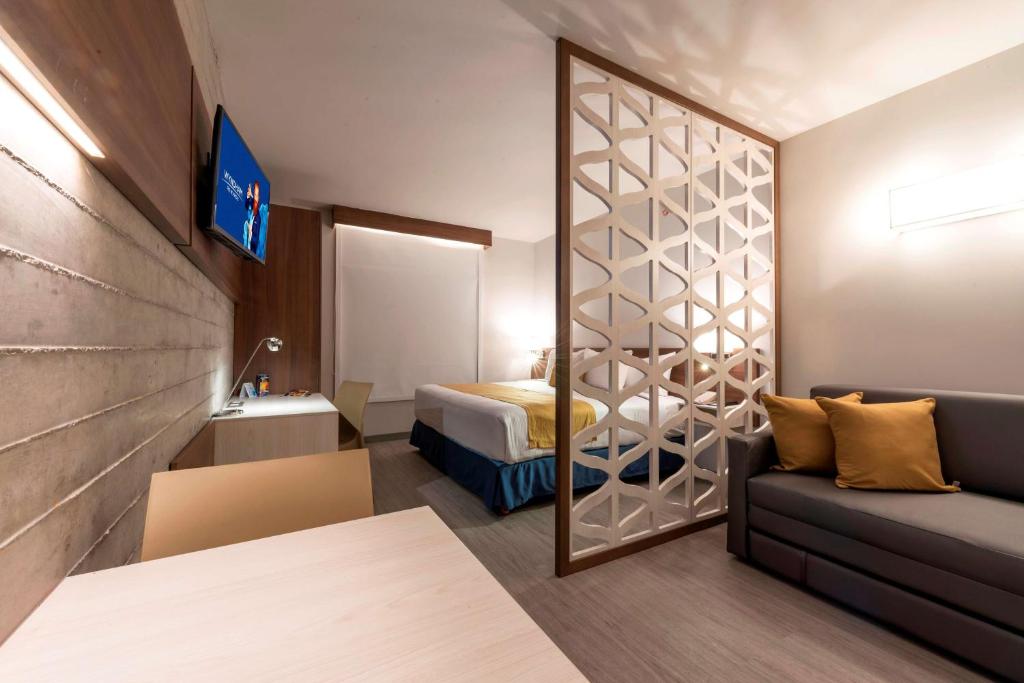 Microtel Inn & Suites by Wyndham San Luis Potosi