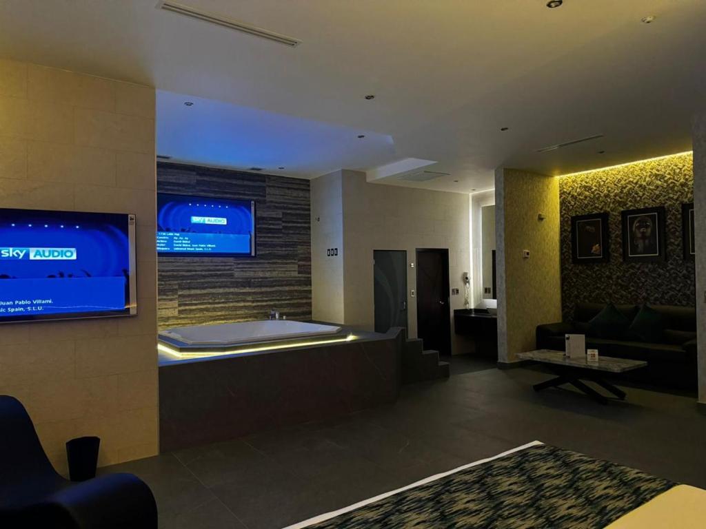MOTEL CIES