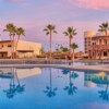 New Built Condo minutes to Beach!