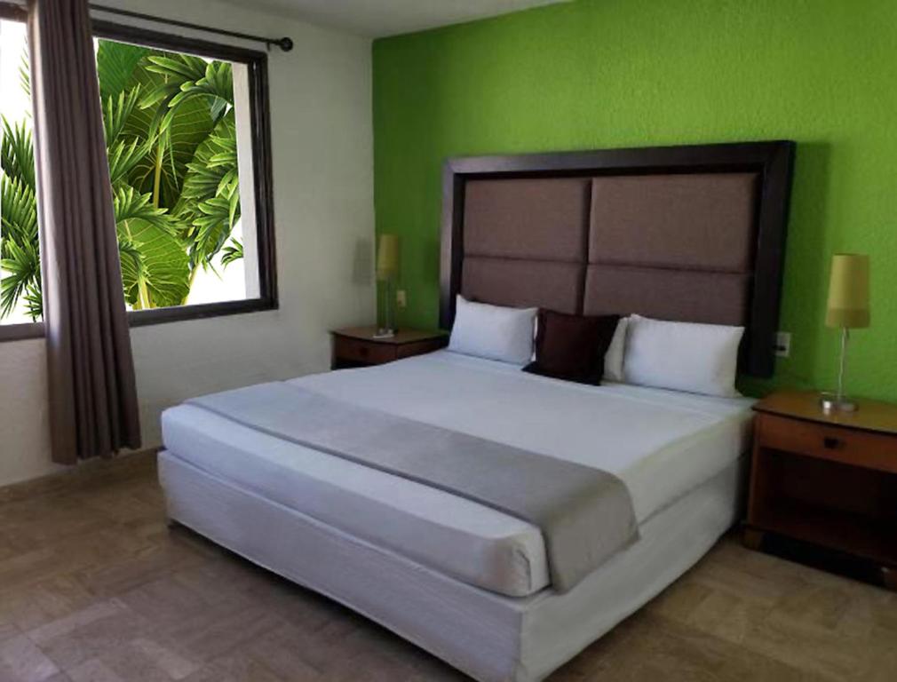 Nirvana Hotel - Cancun Hotel Zone