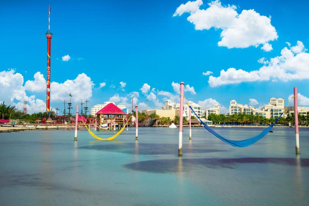 Oasis Palm – All Inclusive Oasis Palm - All Inclusive