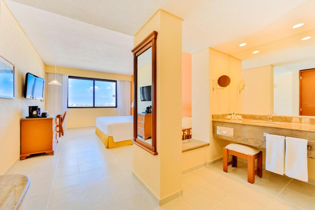 Occidental Tucancún – All Inclusive Occidental Tucancún - All Inclusive
