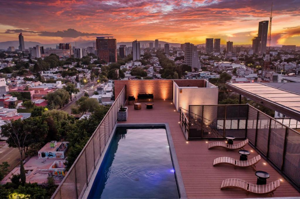 Paradise Flat Witgdl