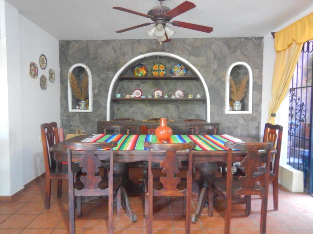 Posada Bugambilias
