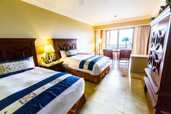 Pueblo bonito sunset beach