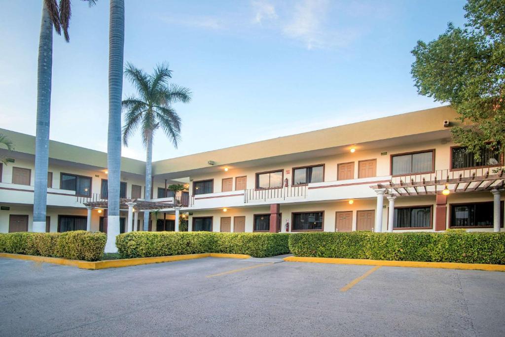 Quality Inn Ciudad Obregon Quality Inn Ciudad Obregon