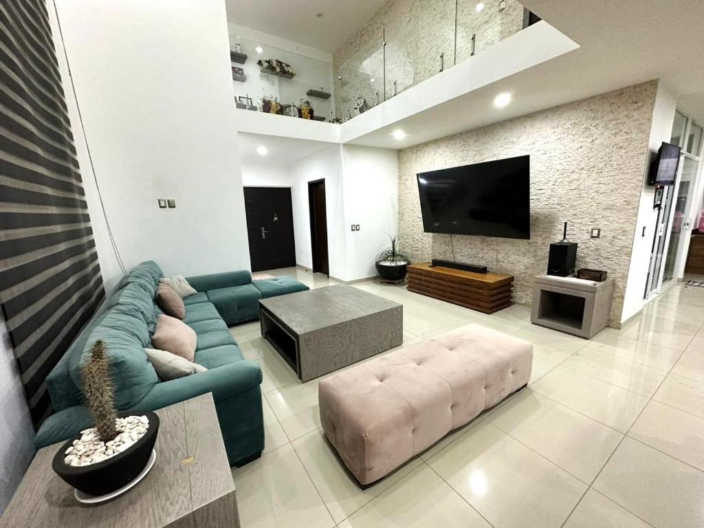 Residencia San Nicolás by Rotamundos