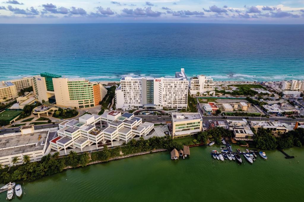 Riu Palace Kukulkan – Adults Only – All Inclusive Riu Palace Kukulkan - Adults Only - All Inclusive