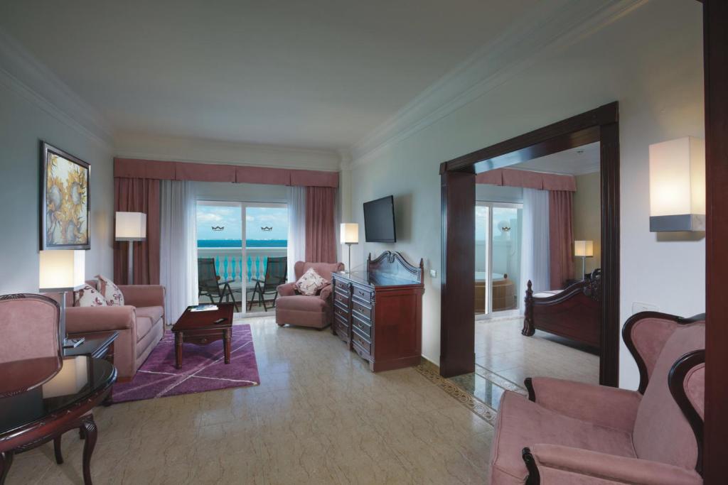 Riu Palace Las Americas – All Inclusive – Adults Only Riu Palace Las Americas - All Inclusive - Adults Only