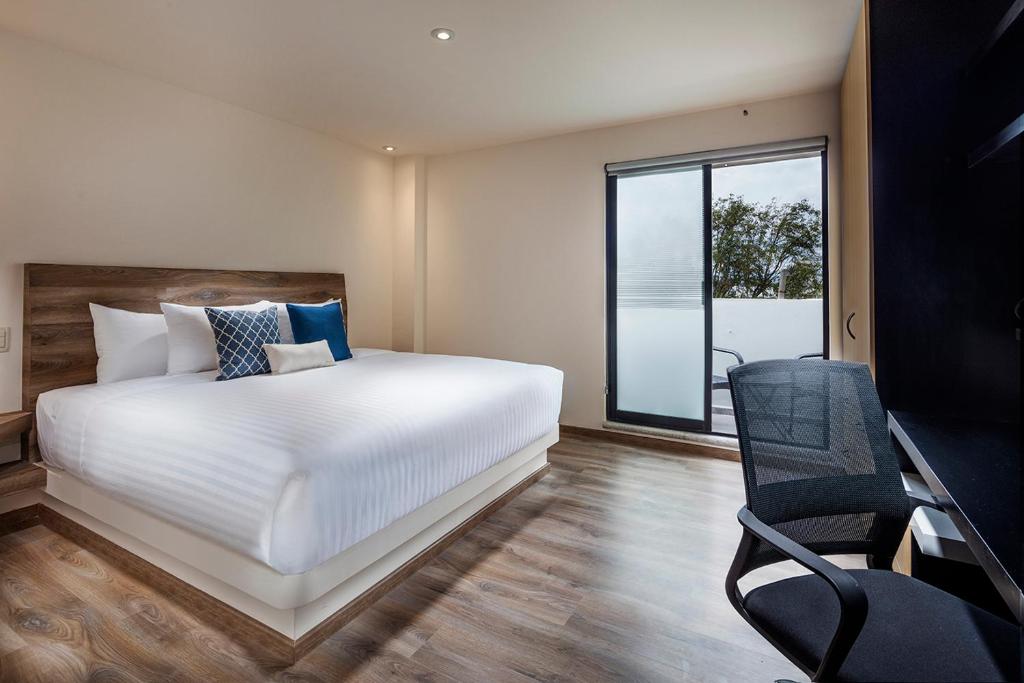ROOM Hotel & Suites ROOM Hotel & Suites