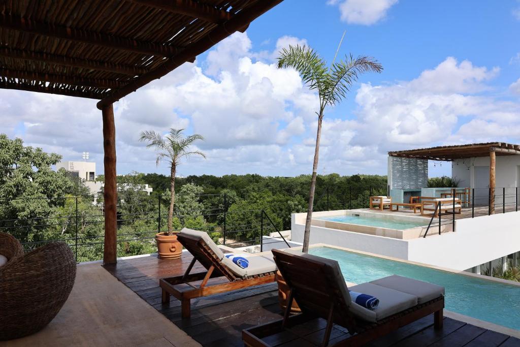 Rosa Azul Tulum