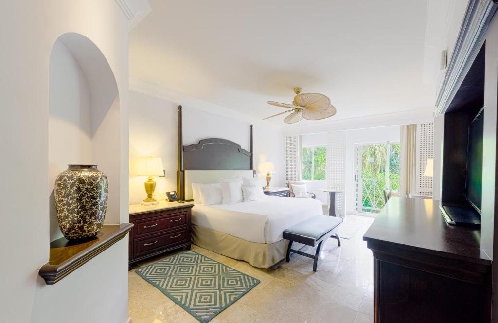 Royal Hideaway Playacar All-Inclusive Adults Only Resort