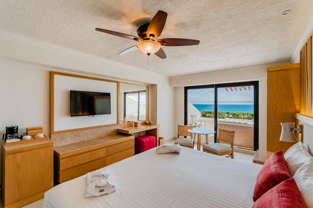 Royal Solaris Cancun-All Inclusive