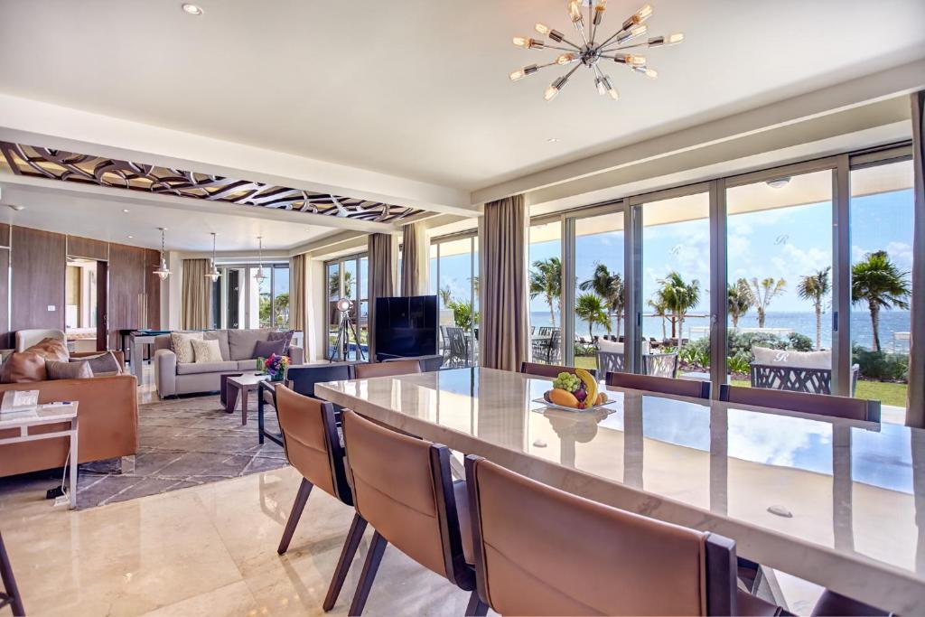 Royalton Riviera Cancun, An Autograph Collection All-Inclusive Resort & Casino Royalton Riviera Cancun, An Autograph Collection All-Inclusive Resort & Casino