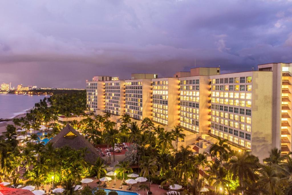 Sheraton Buganvilias Resort & Convention Center Sheraton Buganvilias Resort & Convention Center