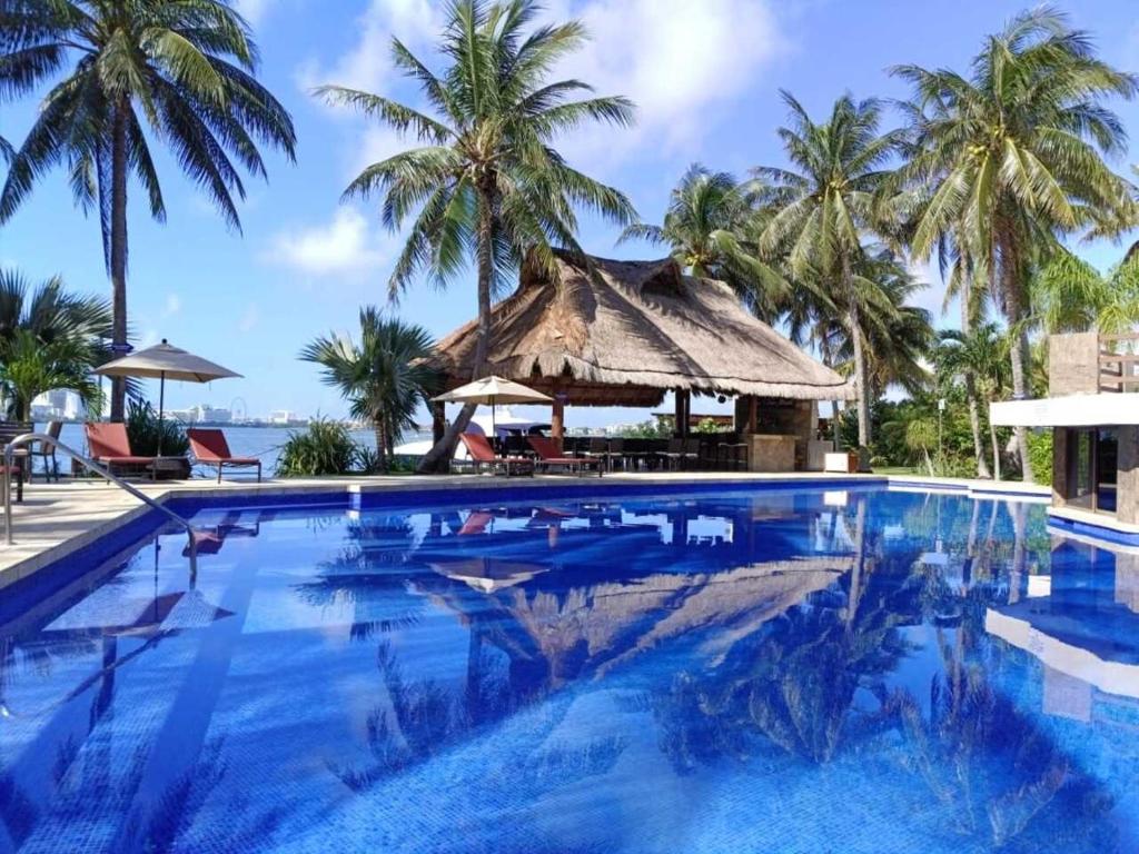 SINA SUITES CANCUN – Solo Adultos SINA SUITES CANCUN - Solo Adultos