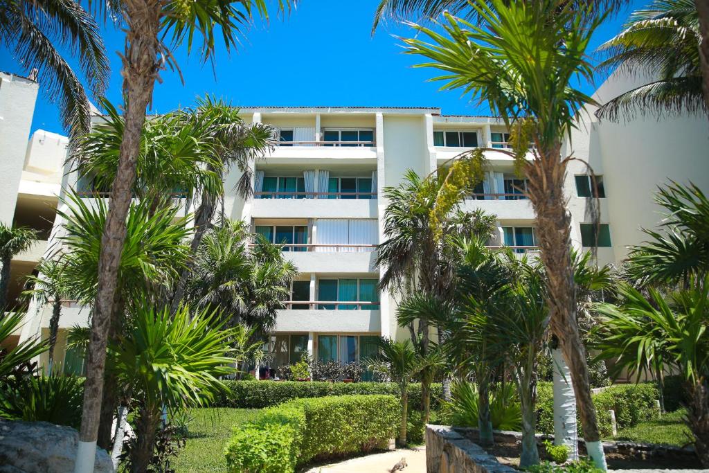 Solymar Beach Condos