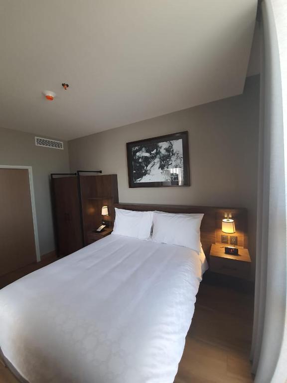 Staybridge Suites – Guadalajara Novena, an IHG Hotel Staybridge Suites - Guadalajara Novena, an IHG Hotel