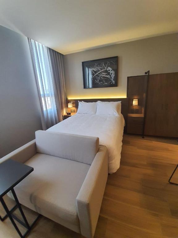 Staybridge Suites – Guadalajara Novena, an IHG Hotel Staybridge Suites - Guadalajara Novena, an IHG Hotel