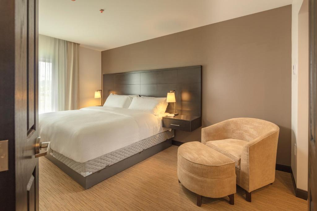 Staybridge Suites - Irapuato, an IHG Hotel