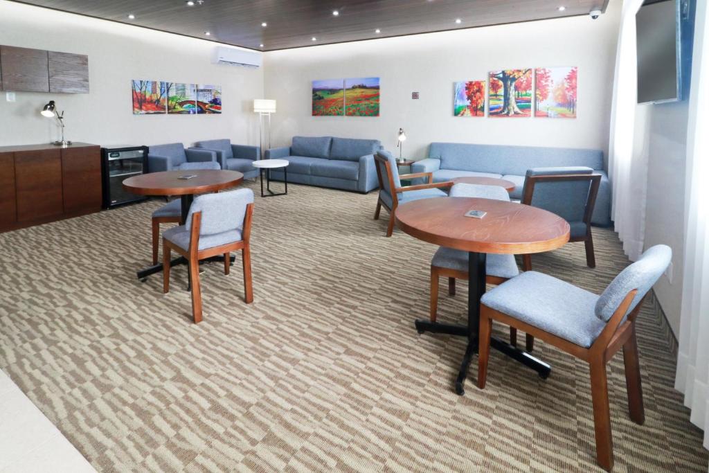 Staybridge Suites Queretaro, an IHG Hotel Staybridge Suites Queretaro, an IHG Hotel