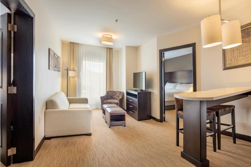 Staybridge Suites – Saltillo, an IHG Hotel Staybridge Suites - Saltillo, an IHG Hotel