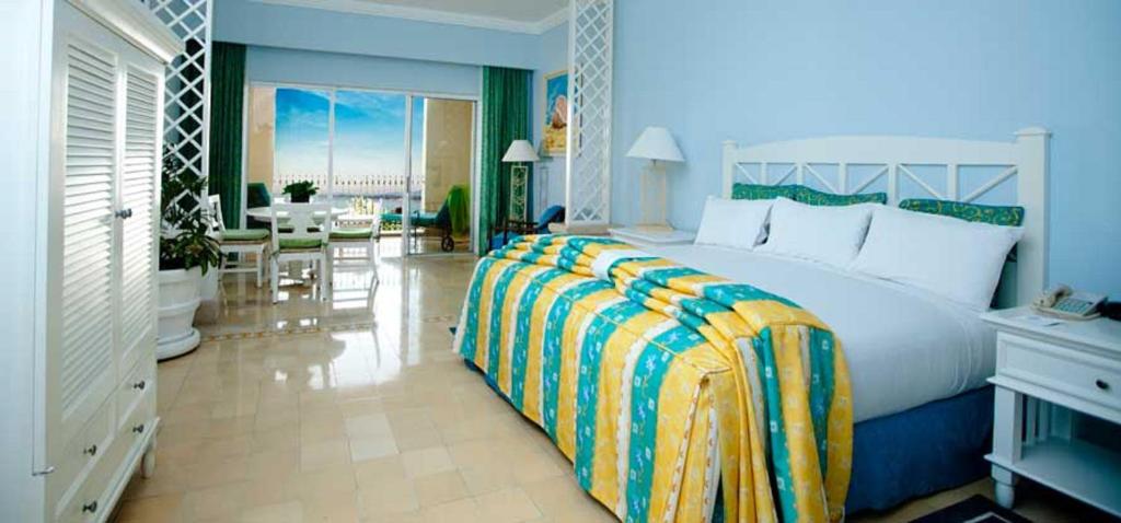 Suites at PB Rose' Resort and Spa Cabo San Lucas