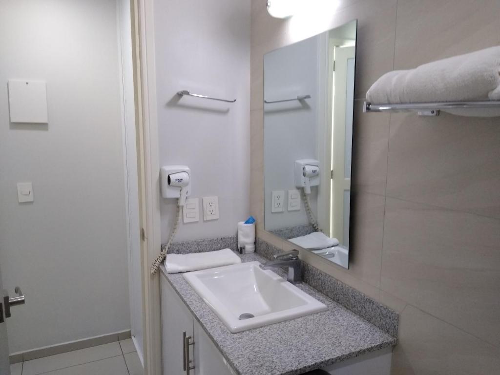 Suites Chapultepec Suites Chapultepec