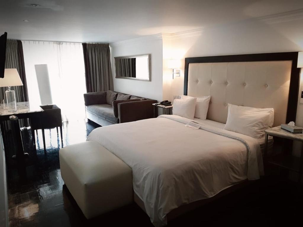 SUITES LONDRES 212