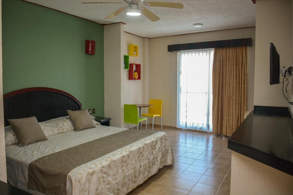 Suites Los Arcos