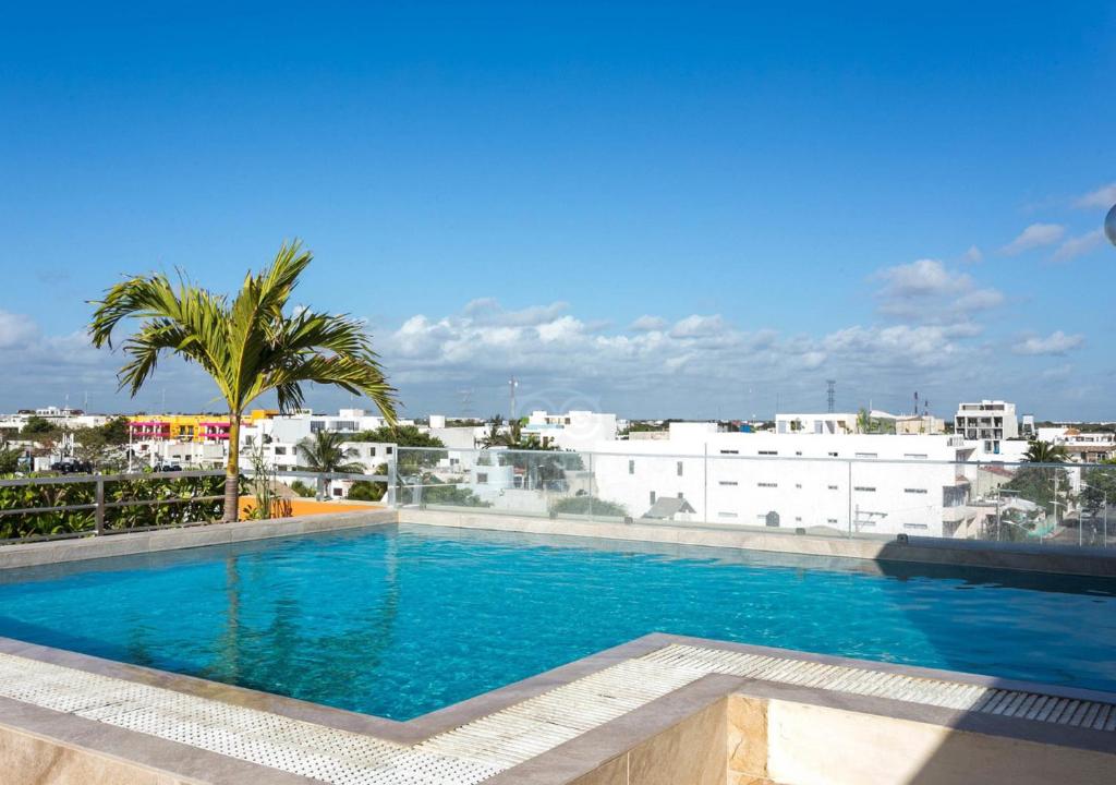 Sunrise 42 Suites by Holiday in Playa