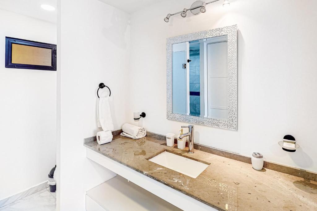 Taylor 203 @ Morgan Residences