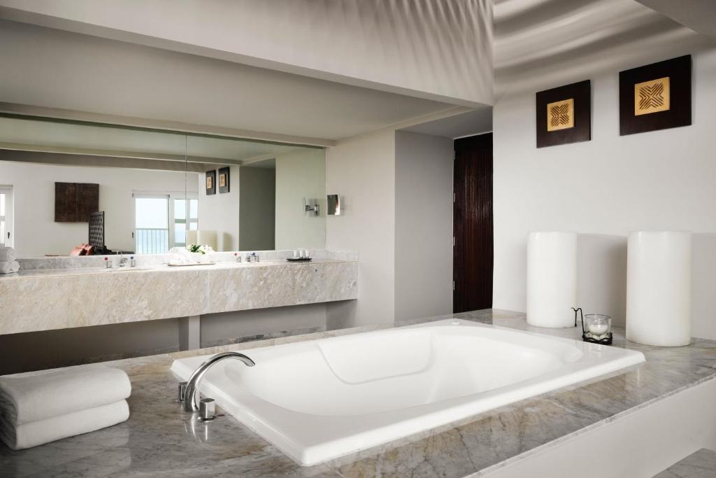 The Westin Resort & Spa Cancun The Westin Resort & Spa Cancun
