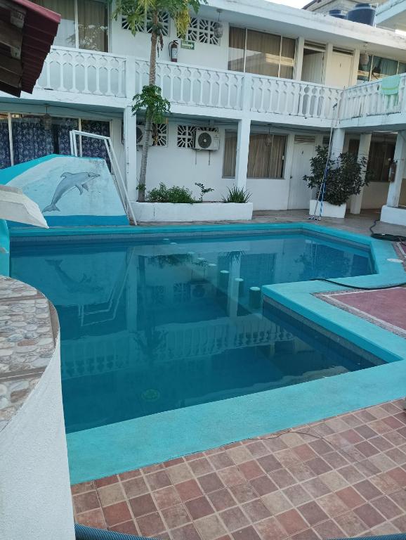 Tropic Inn Tropic Inn