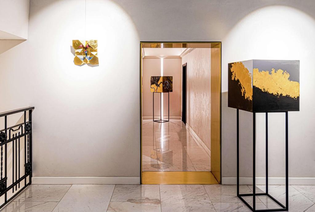 Umbral, Curio Collection By Hilton