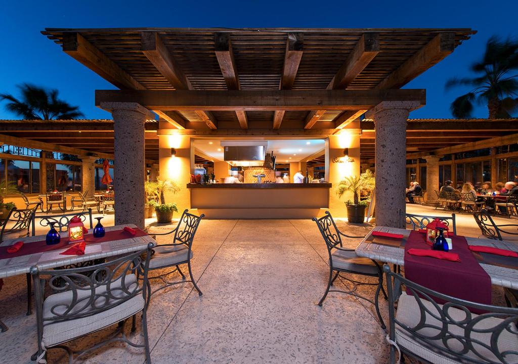 Villa del Palmar at the Islands of Loreto Villa del Palmar at the Islands of Loreto